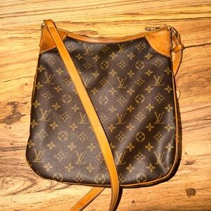 Louis Vuitton Odeon MM Monogram